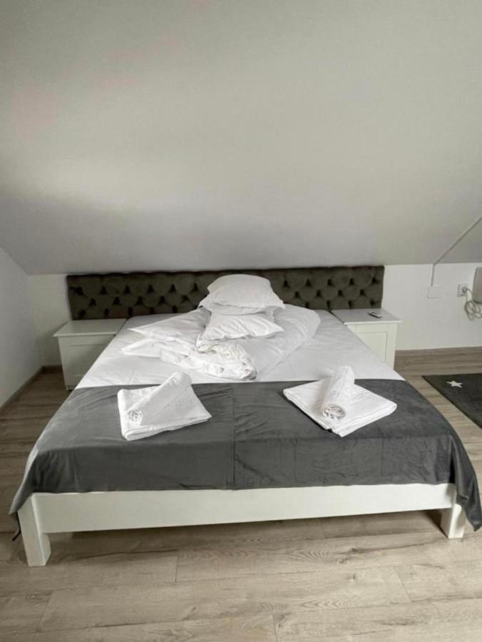 Apartelim Mînăstirea Humorului Exteriér fotografie
